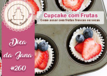 Frutas Frescas na Massa de Cupcake